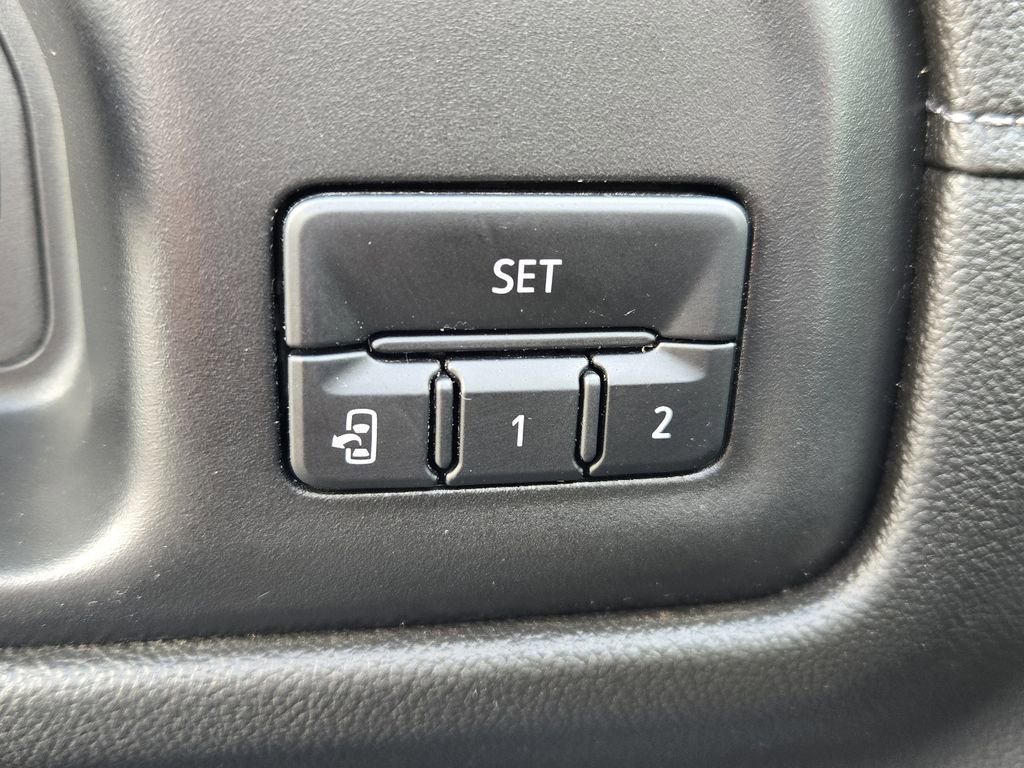 Used 2020 GMC Sierra 1500 SLT w/ SLT Premium Plus Package image 19