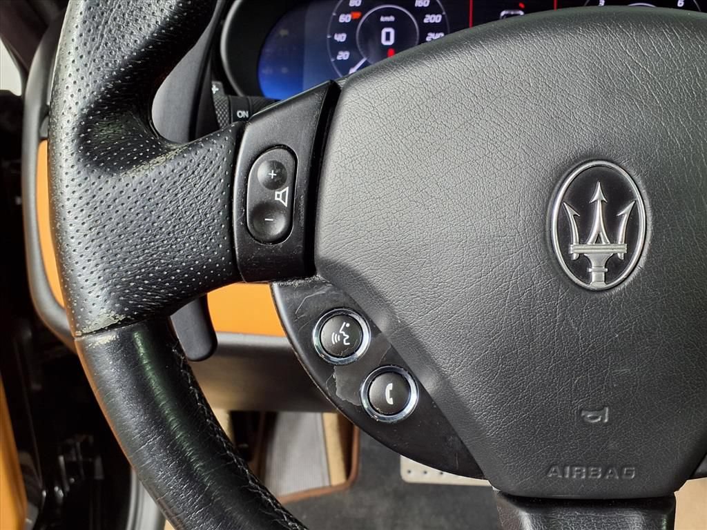 Used 2017 Maserati GranTurismo Sport RWD image 26
