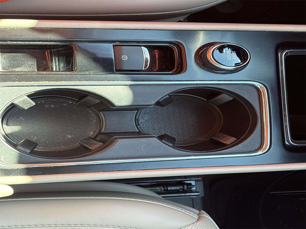 Used 2022 Lincoln Corsair FWD w/ Premium Package image 21