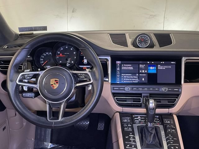 Certified 2020 Porsche Macan AWD/4WD image 27