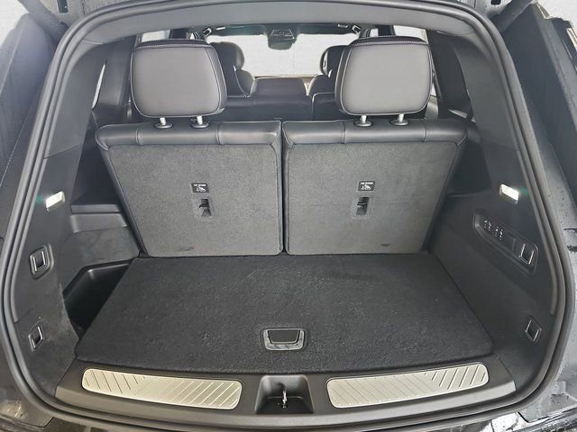 New 2026 Cadillac Vistiq Luxury image 13