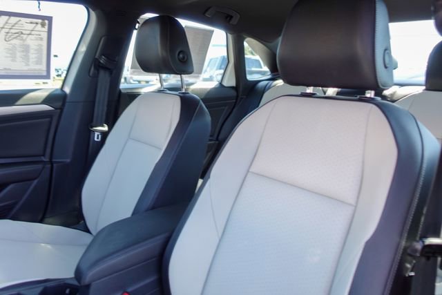 Used 2019 Volkswagen Jetta R-Line FWD image 21