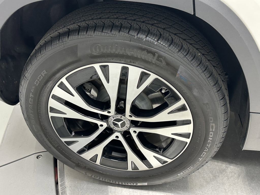 Certified 2025 Mercedes-Benz GLA 250 image 18