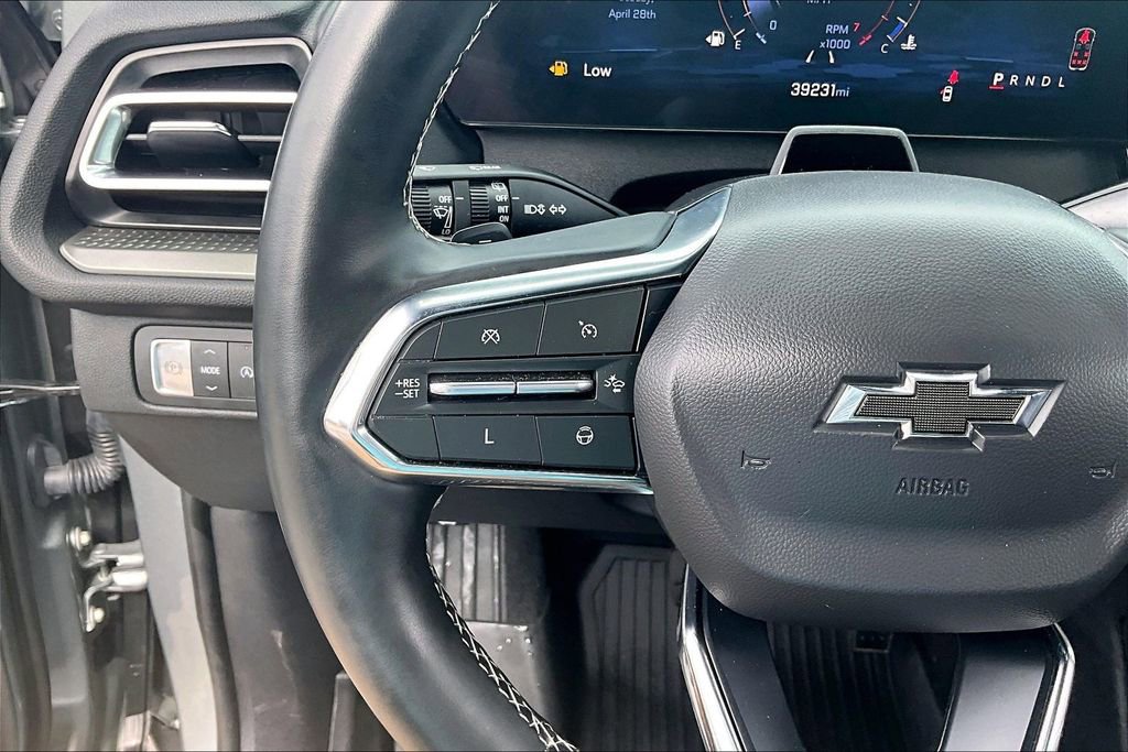 Used 2024 Chevrolet Traverse LT w/ Enhanced Driving Package FWD image 11