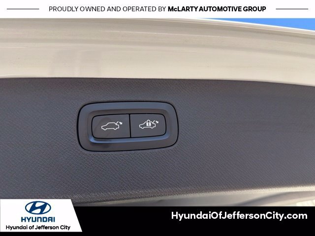 Used 2021 Volvo XC90 T5 Momentum w/ Advanced Package AWD/4WD image 12