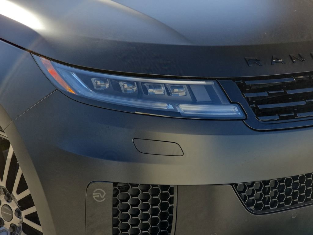 New 2026 Land Rover Range Rover Sport SV image 33