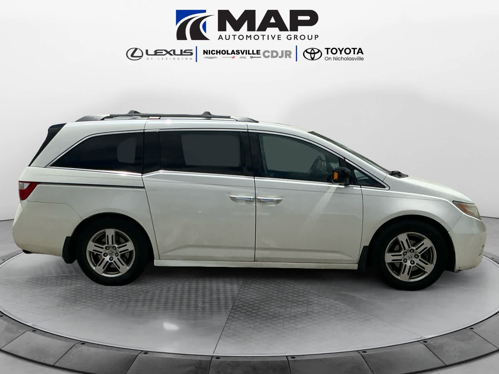 Used 2012 Honda Odyssey Touring Elite image 6