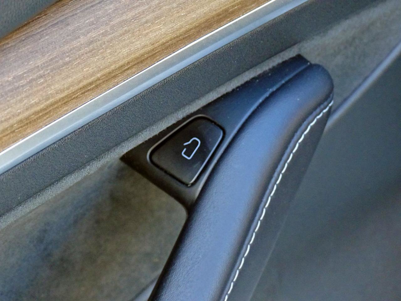 Used 2023 Tesla Model 3 Standard Range RWD image 15