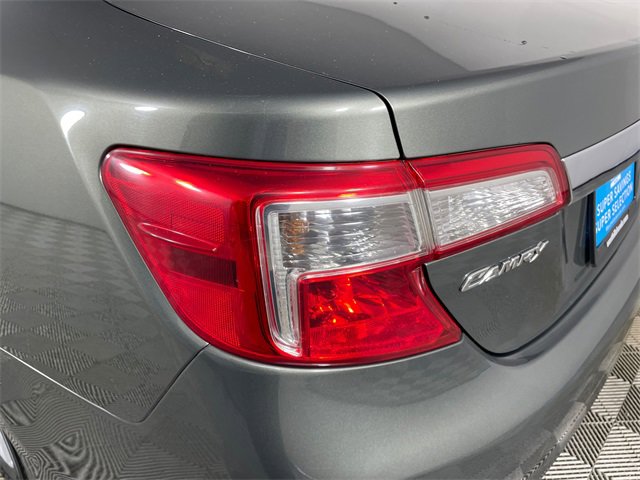 Used 2012 Toyota Camry L image 20