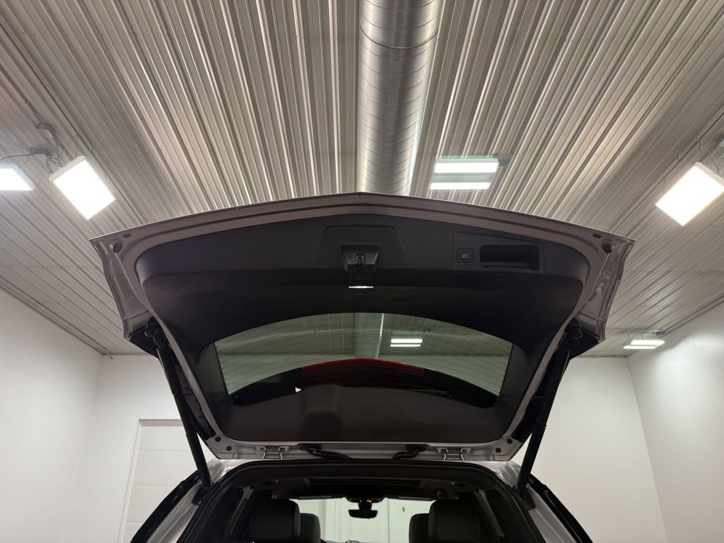 Used 2020 Cadillac XT5 Premium Luxury image 73