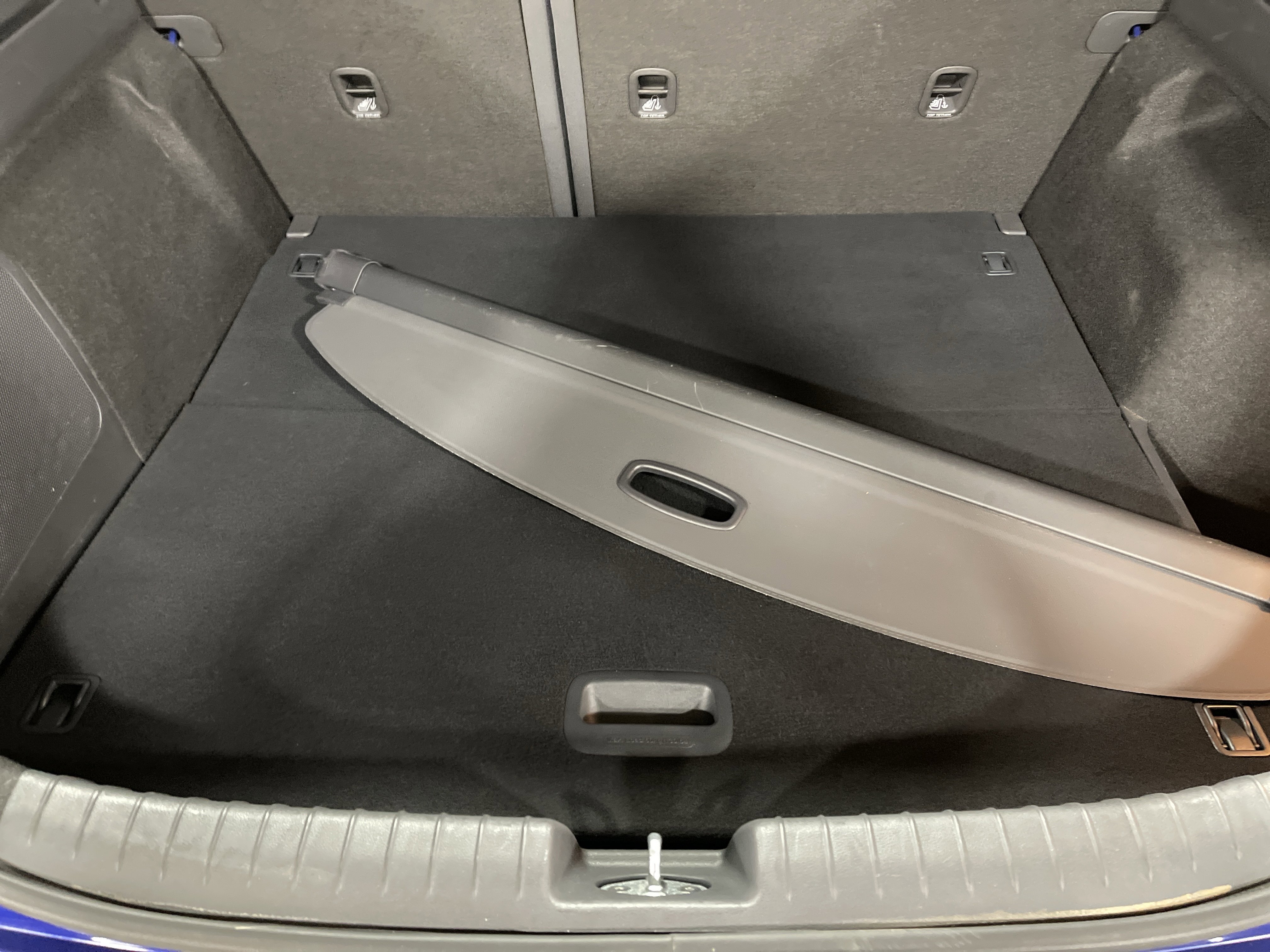 Used 2020 Hyundai Ioniq Limited image 12