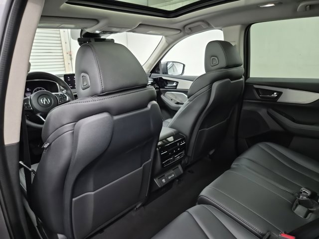 Used 2024 Acura MDX SH-AWD image 16