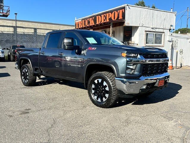 Used 2020 Chevrolet Silverado 2500 LT w/ All Star Edition AWD/4WD image 4