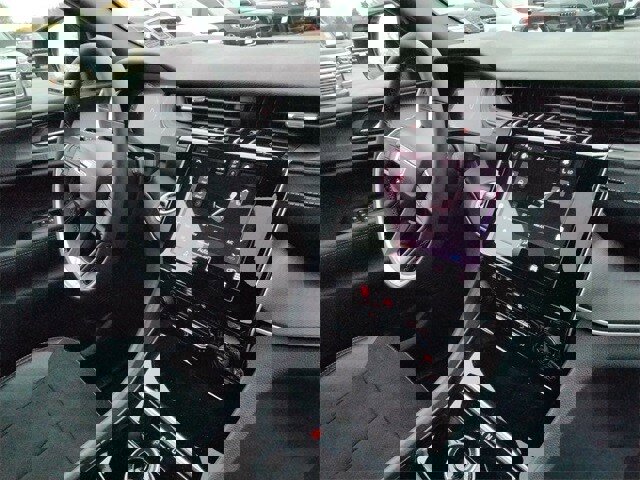 New 2025 Jeep Grand Cherokee Altitude image 22