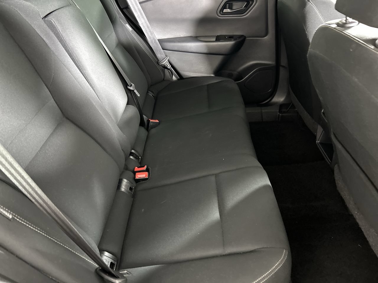 Used 2024 Nissan Rogue S AWD/4WD image 25