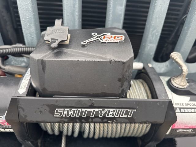 Used 2015 Jeep Wrangler Unlimited Sahara w/ Connectivity Group image 4