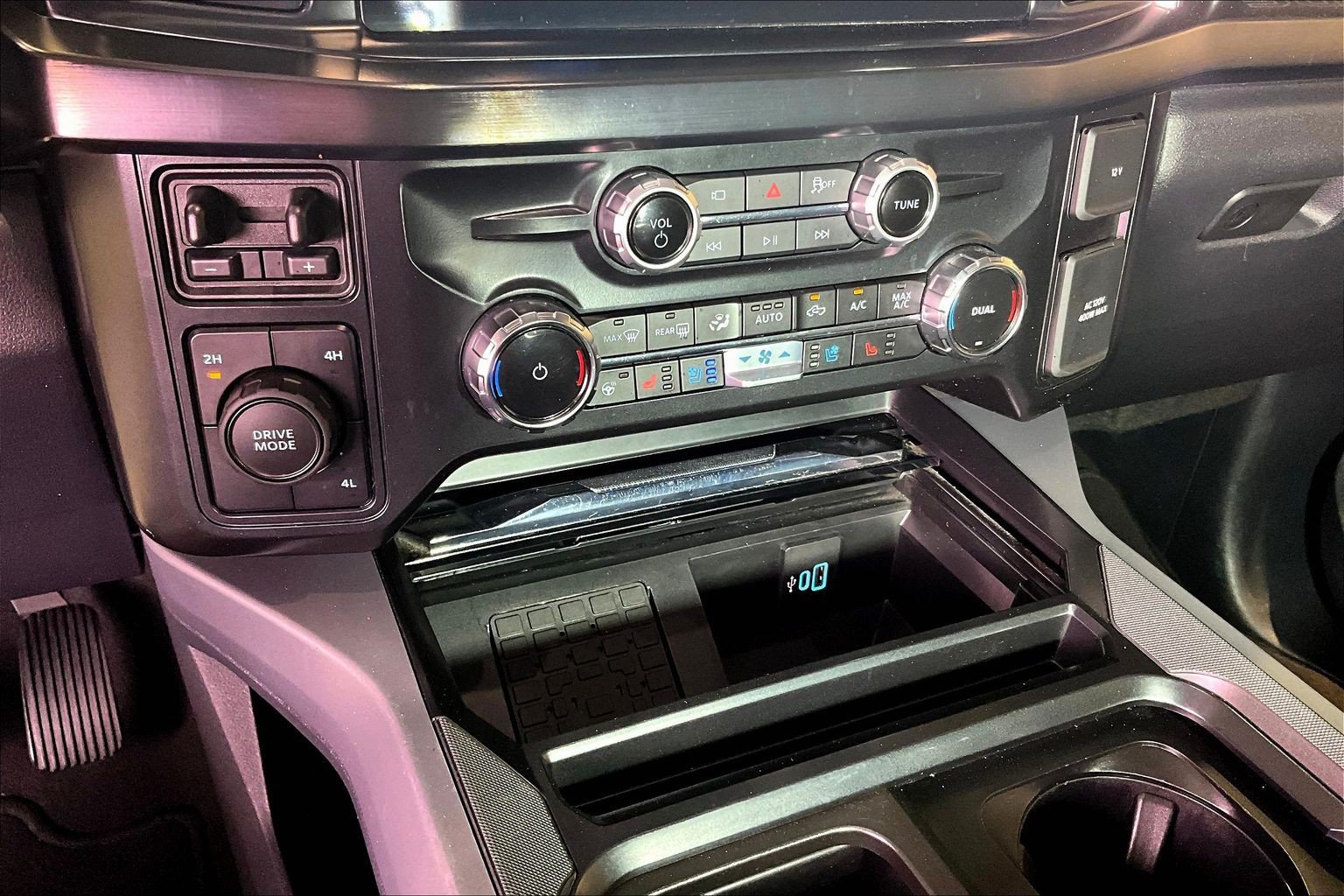 Used 2026 Ford F250 Lariat AWD/4WD image 17