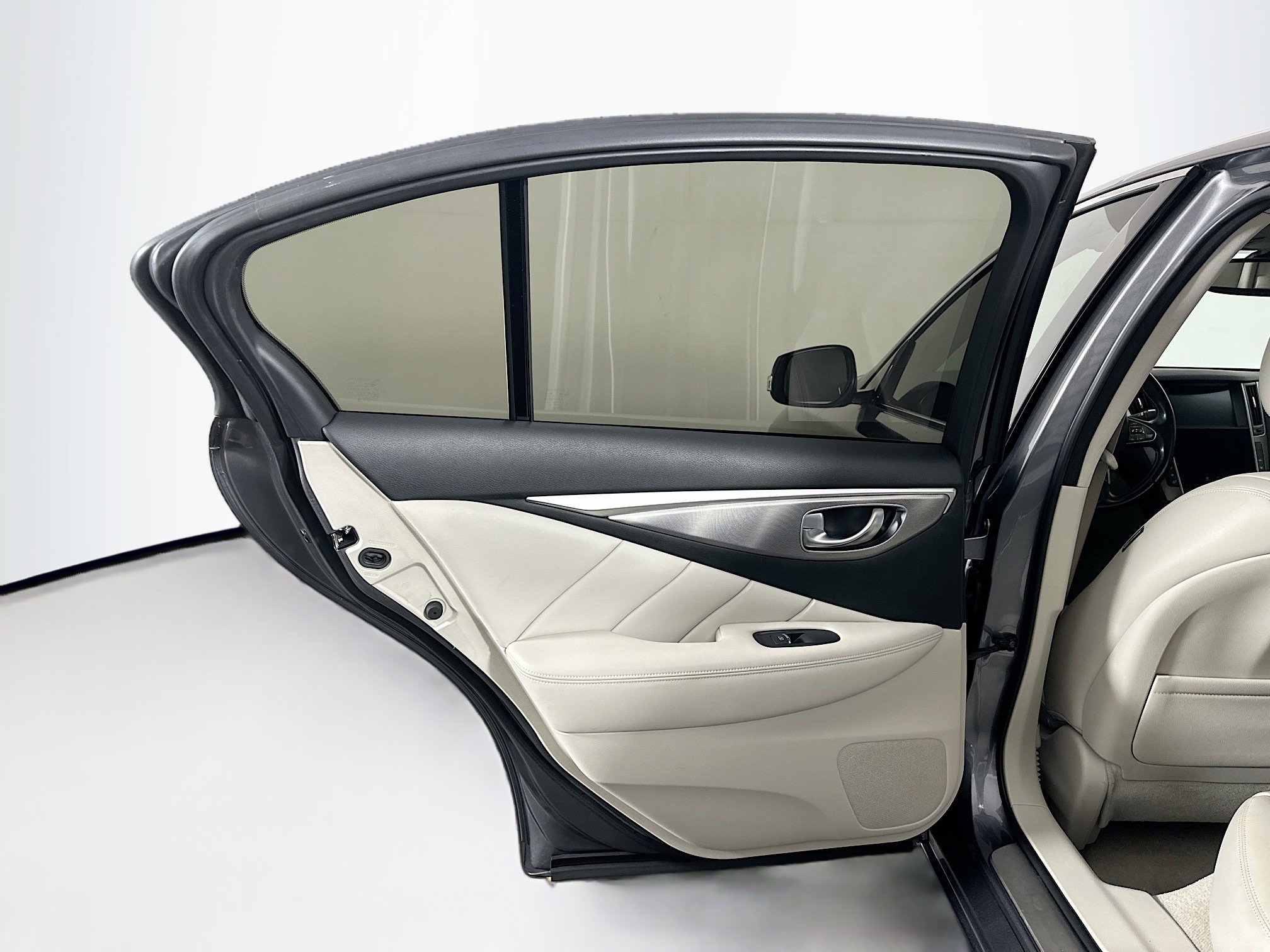 Used 2014 INFINITI Q50 Premium w/ Navigation Package image 27