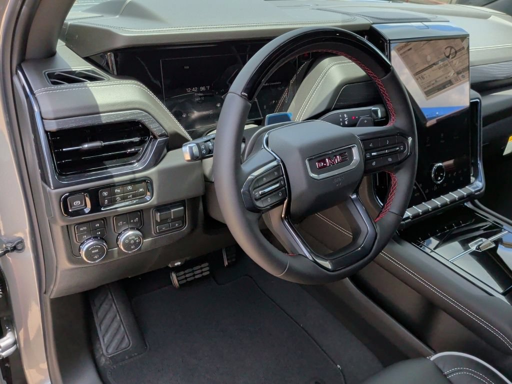 New 2026 GMC Yukon AT4 Ultimate AWD/4WD image 15