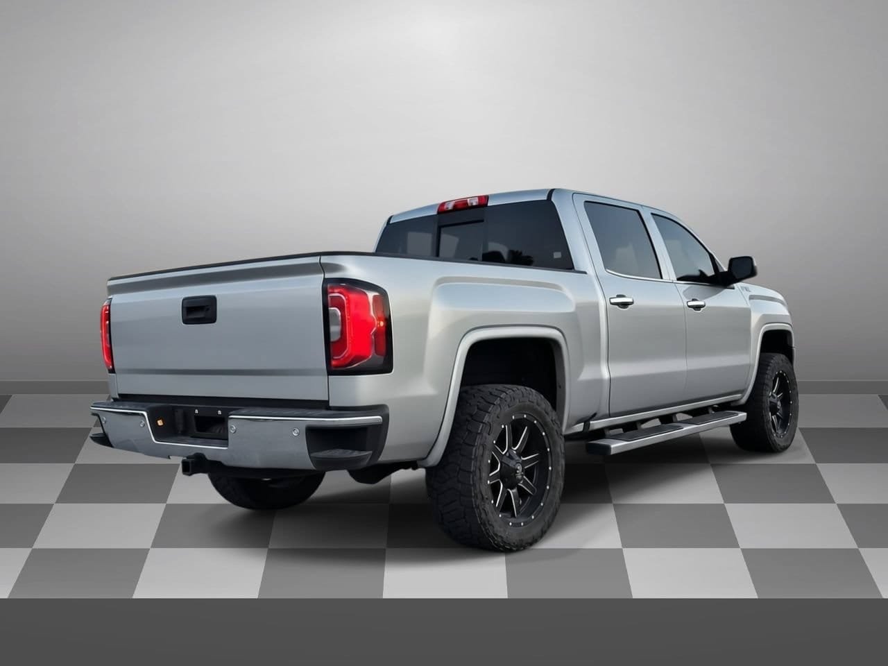 Used 2018 GMC Sierra 1500 SLT AWD/4WD image 6