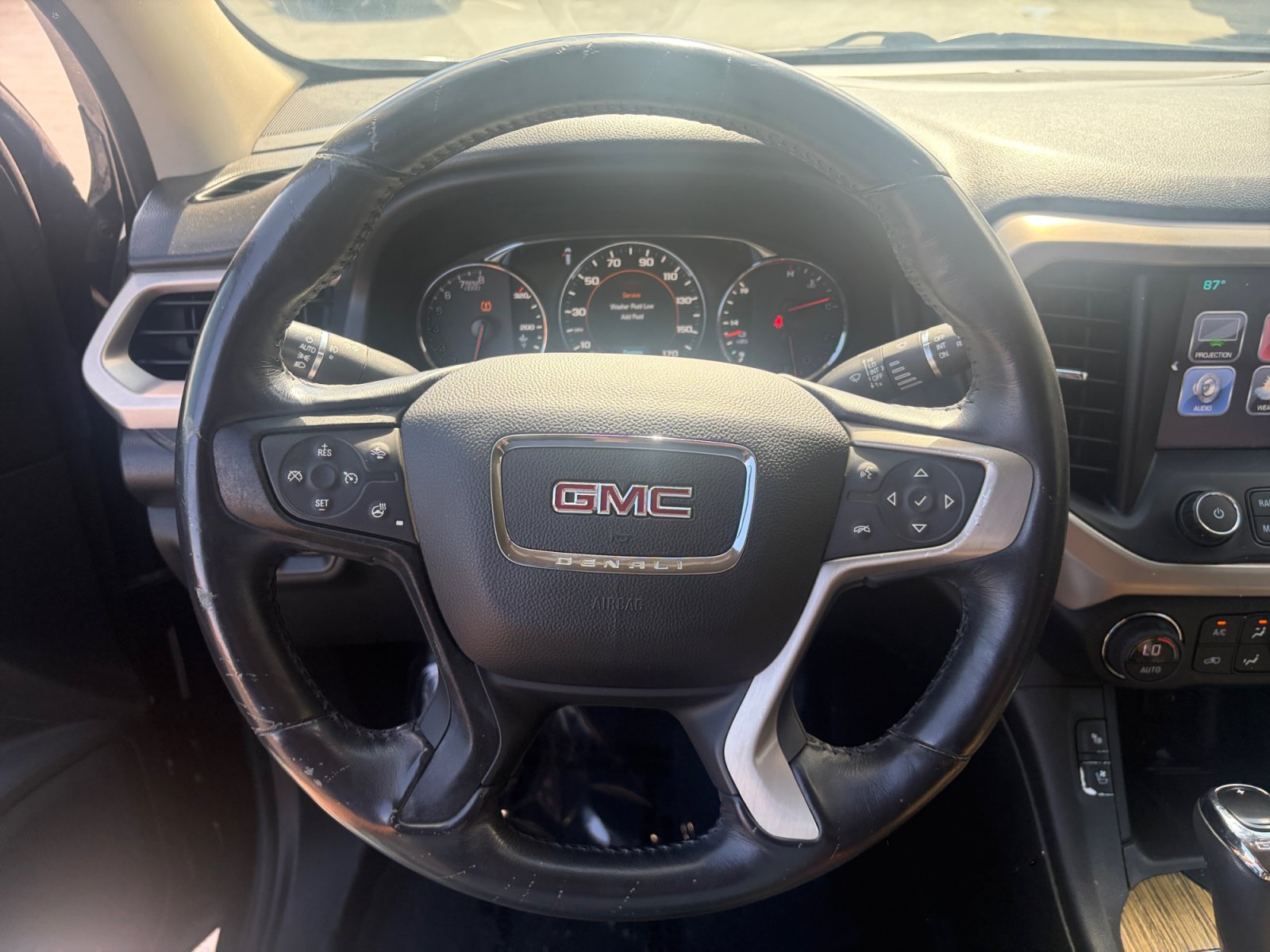 Used 2017 GMC Acadia Denali w/ Technology Package FWD image 9