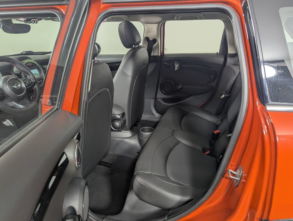 Used 2019 MINI Cooper 4-Door Hardtop FWD image 21