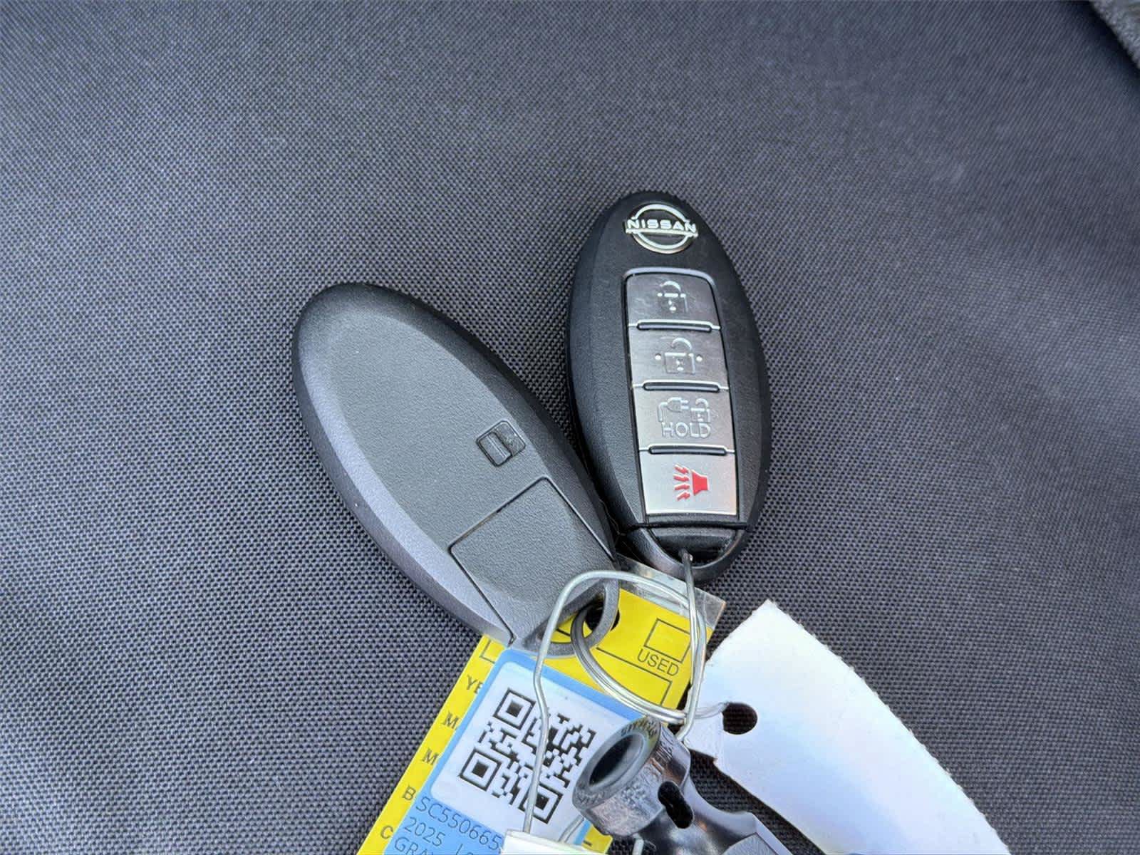 Used 2025 Nissan Leaf S FWD image 21