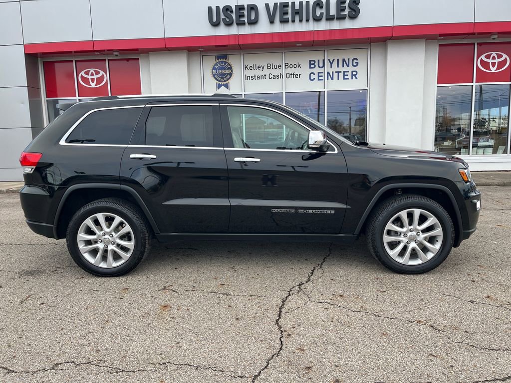 Used 2017 Jeep Grand Cherokee Limited w/ Luxury Group II image 7