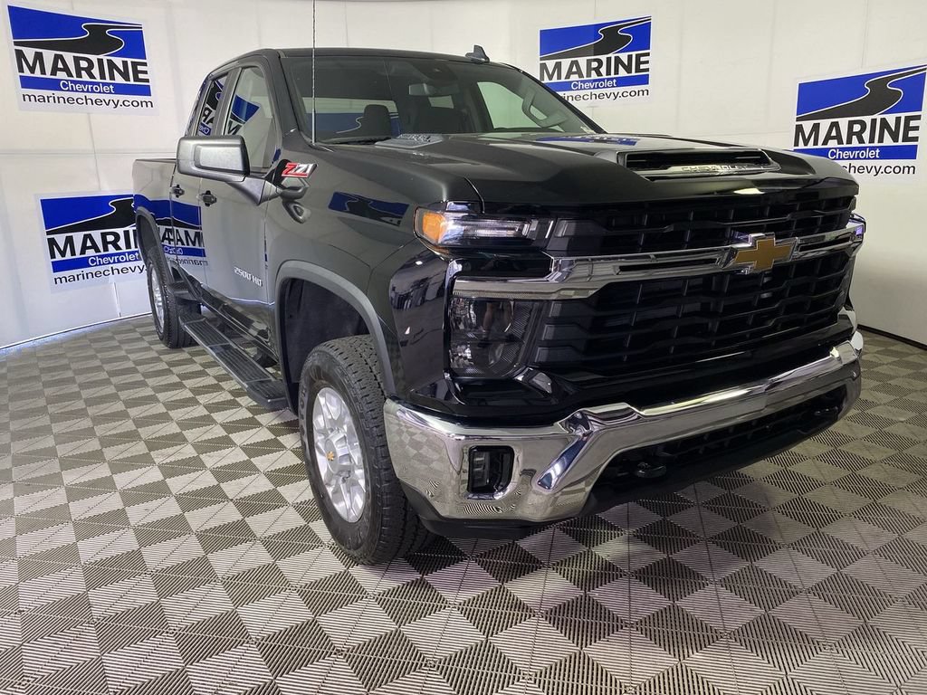 Used 2024 Chevrolet Silverado 2500 LT