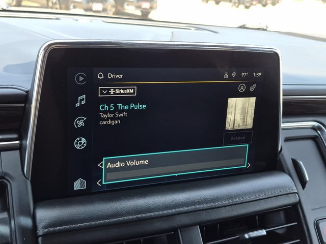 Used 2022 Chevrolet Suburban Z71 AWD/4WD image 46