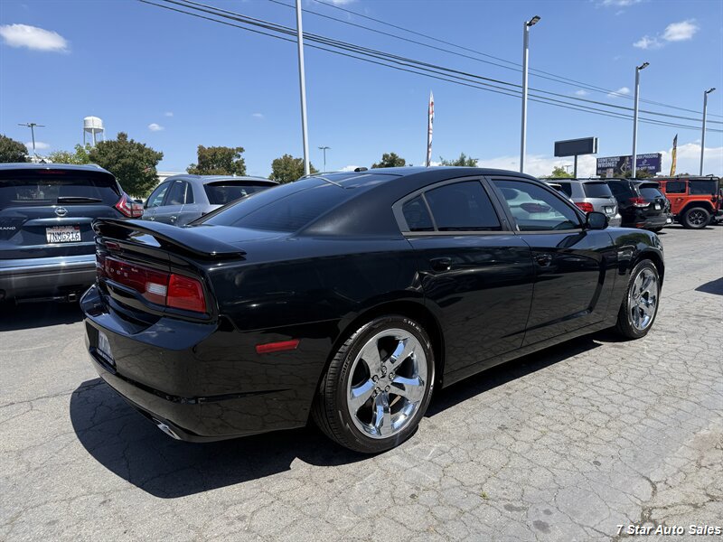 Used 2013 Dodge Charger SXT Plus RWD image 4