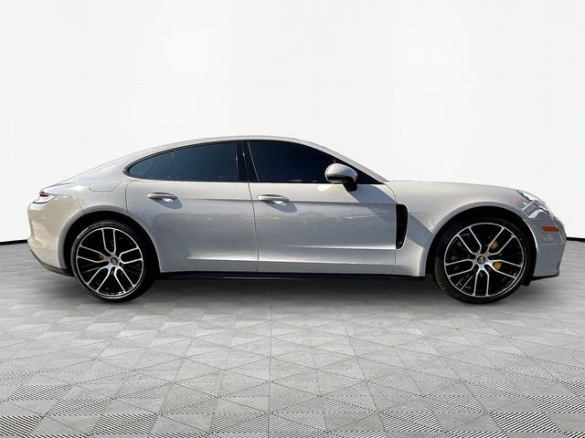 Used 2021 Porsche Panamera RWD image 8