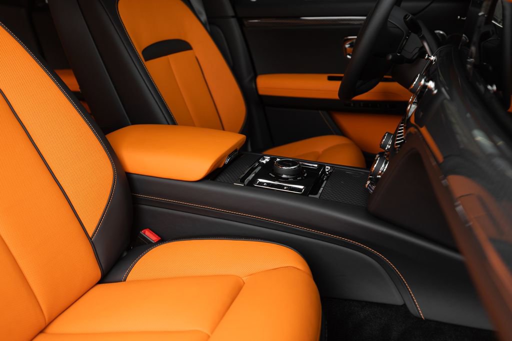 Used 2025 Rolls-Royce Ghost Black Badge image 28