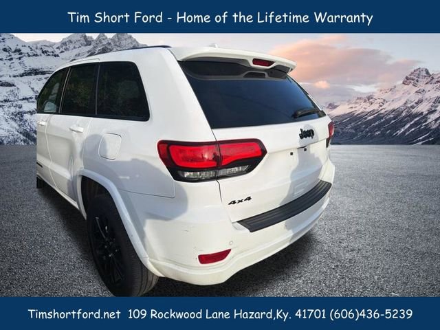 Used 2022 Jeep Grand Cherokee Laredo X AWD/4WD image 3