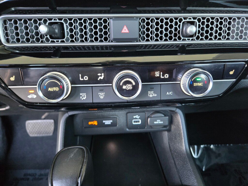 Certified 2024 Honda Civic EX image 18