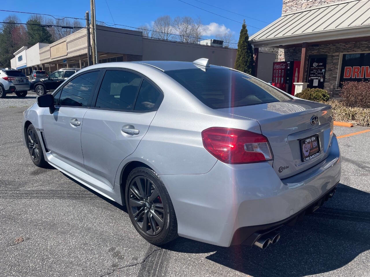 Used 2015 Subaru WRX image 11