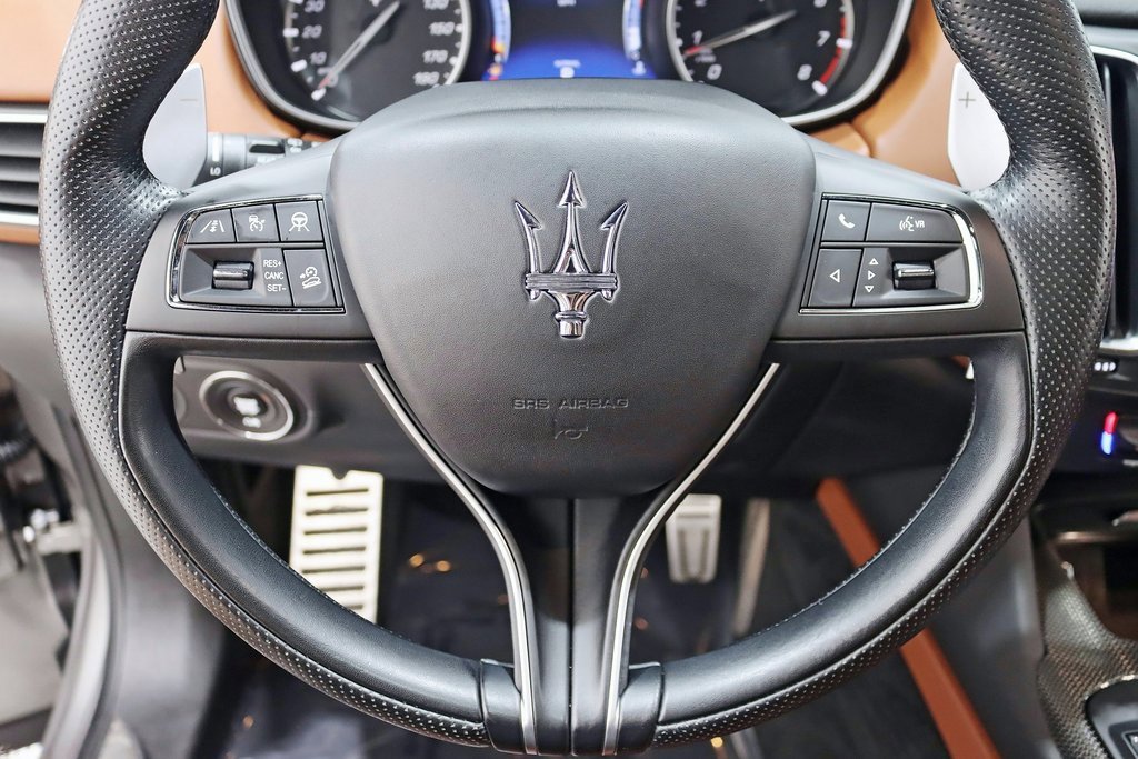 Used 2020 Maserati Levante GranSport image 15