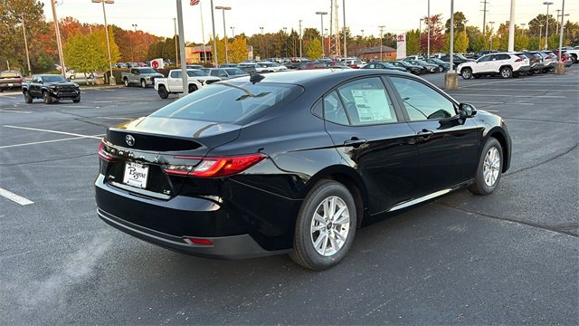 New 2026 Toyota Camry LE image 28