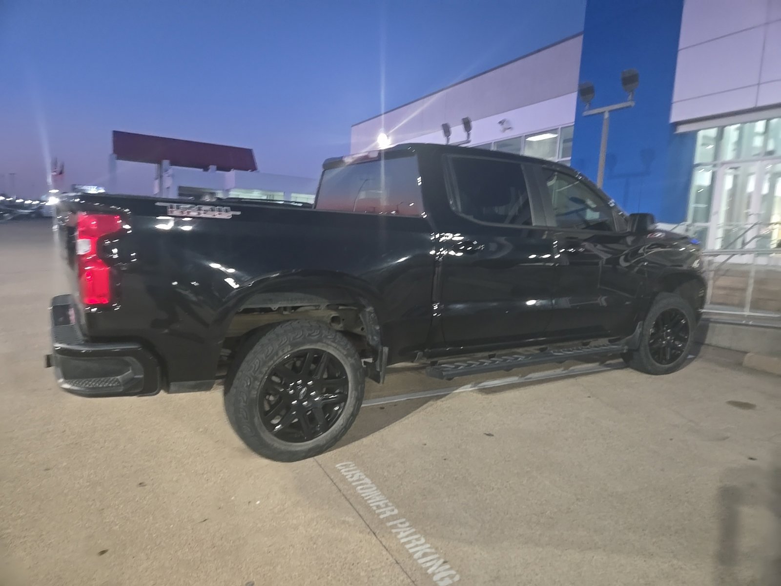 Used 2022 Chevrolet Silverado 1500 LT Trail Boss AWD/4WD image 5