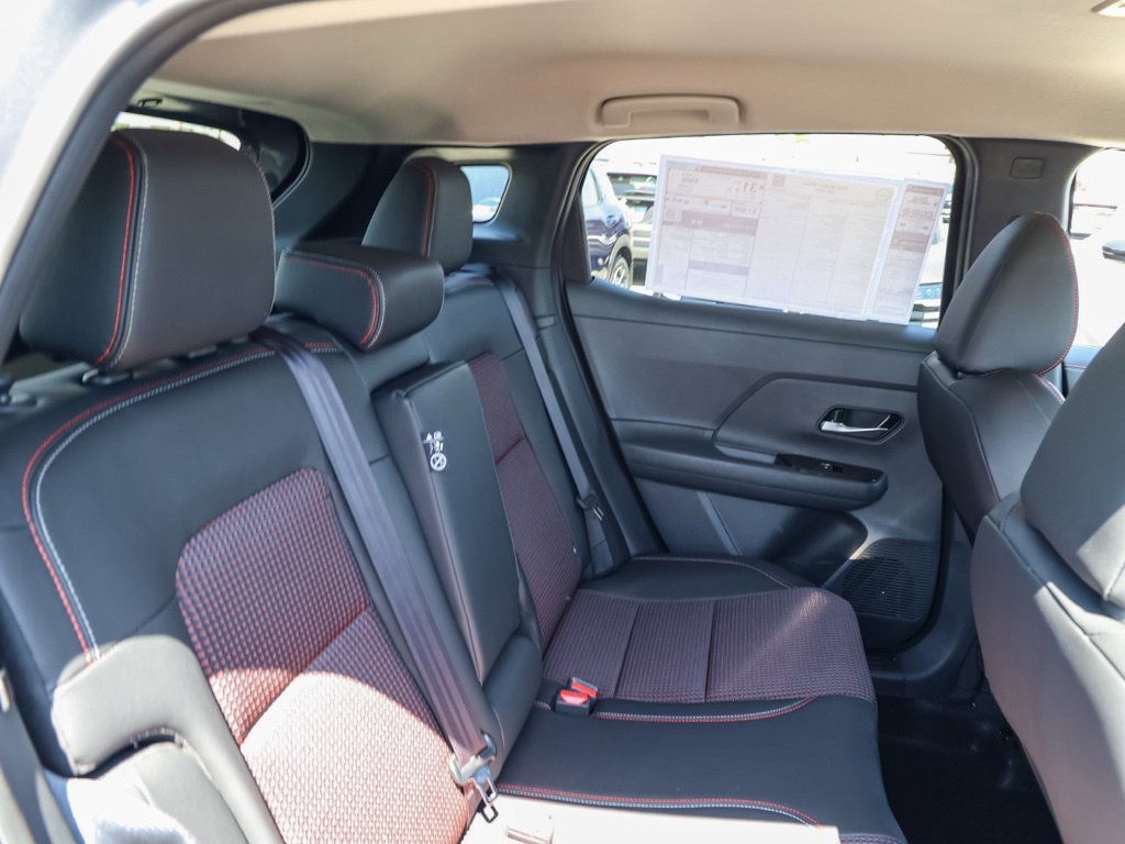 New 2026 Nissan Kicks SR FWD image 19
