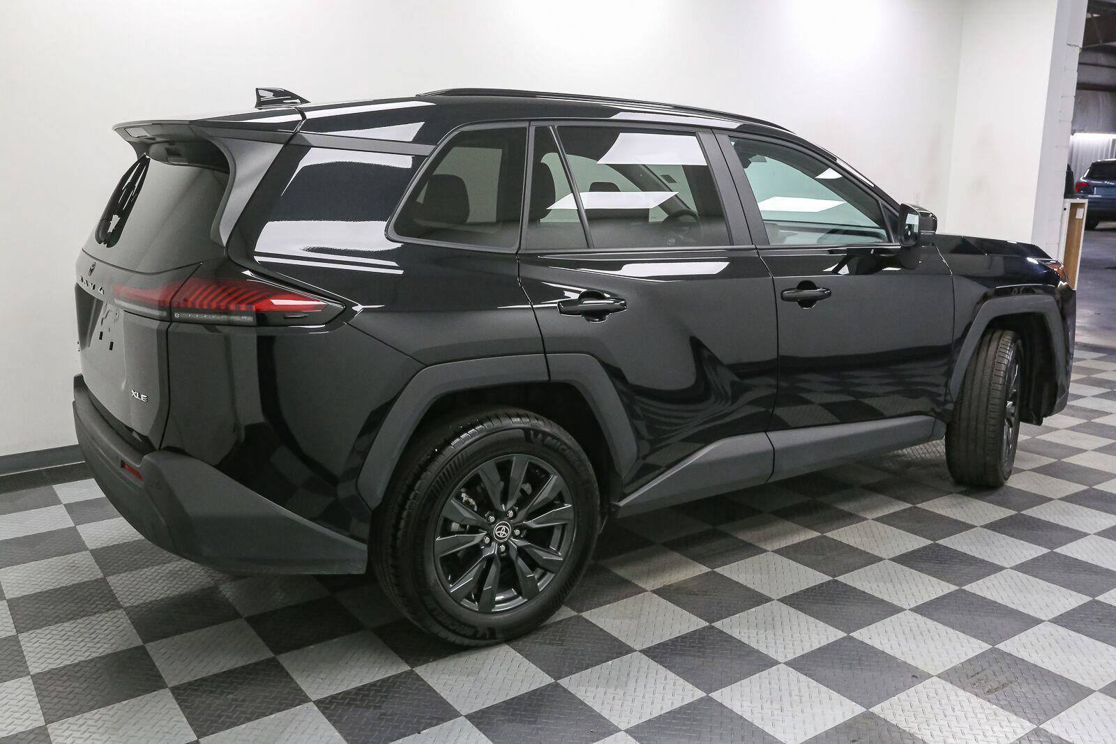 Used 2026 Toyota RAV4 XLE Premium AWD/4WD image 8