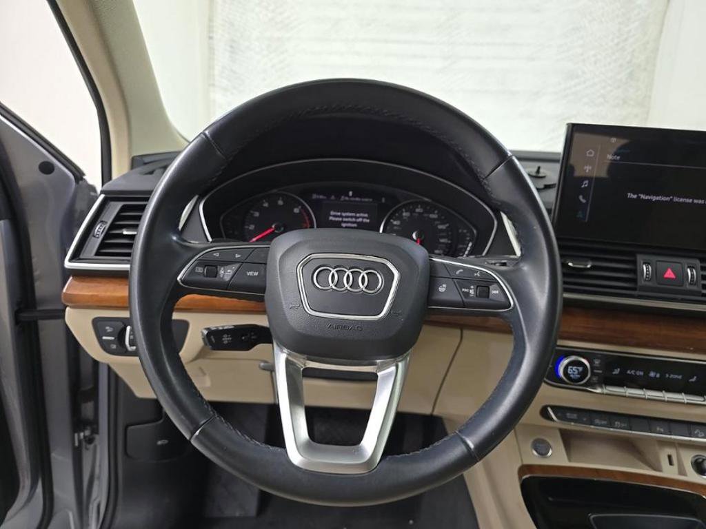 Used 2023 Audi Q5 2.0T Premium w/ Convenience Package AWD/4WD image 6