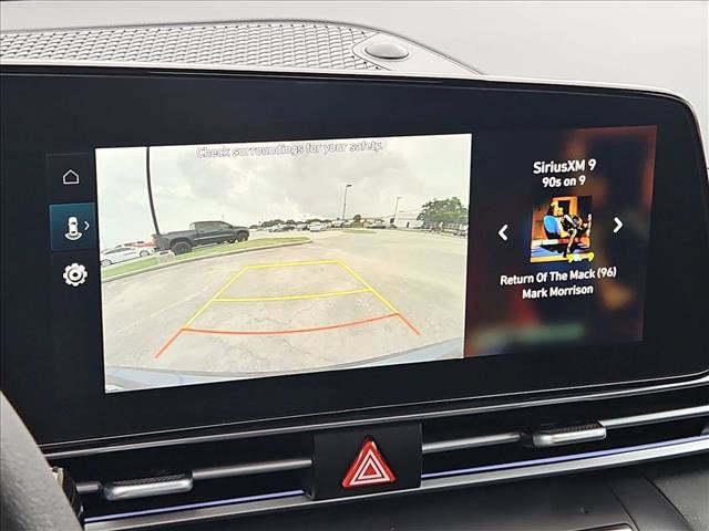 Used 2024 Hyundai Elantra SEL FWD image 13