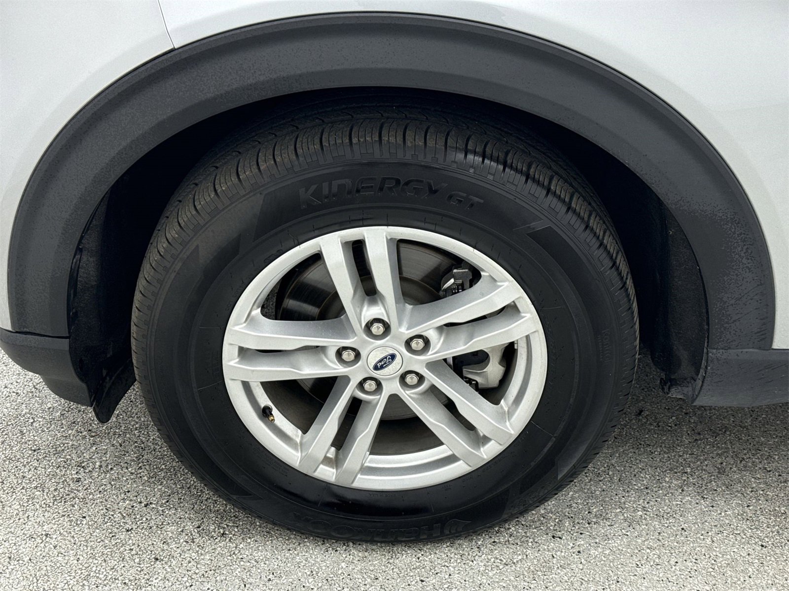 Used 2023 Ford Explorer XLT w/ Class IV Trailer Tow Package image 46