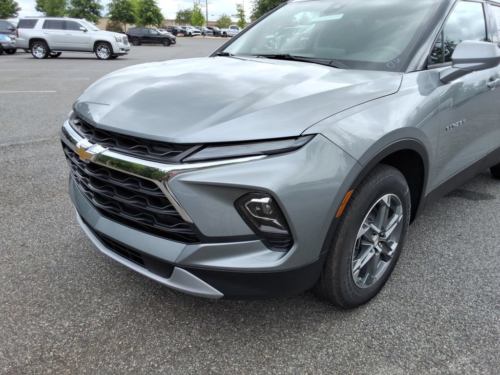 New 2026 Chevrolet Blazer LT FWD image 9