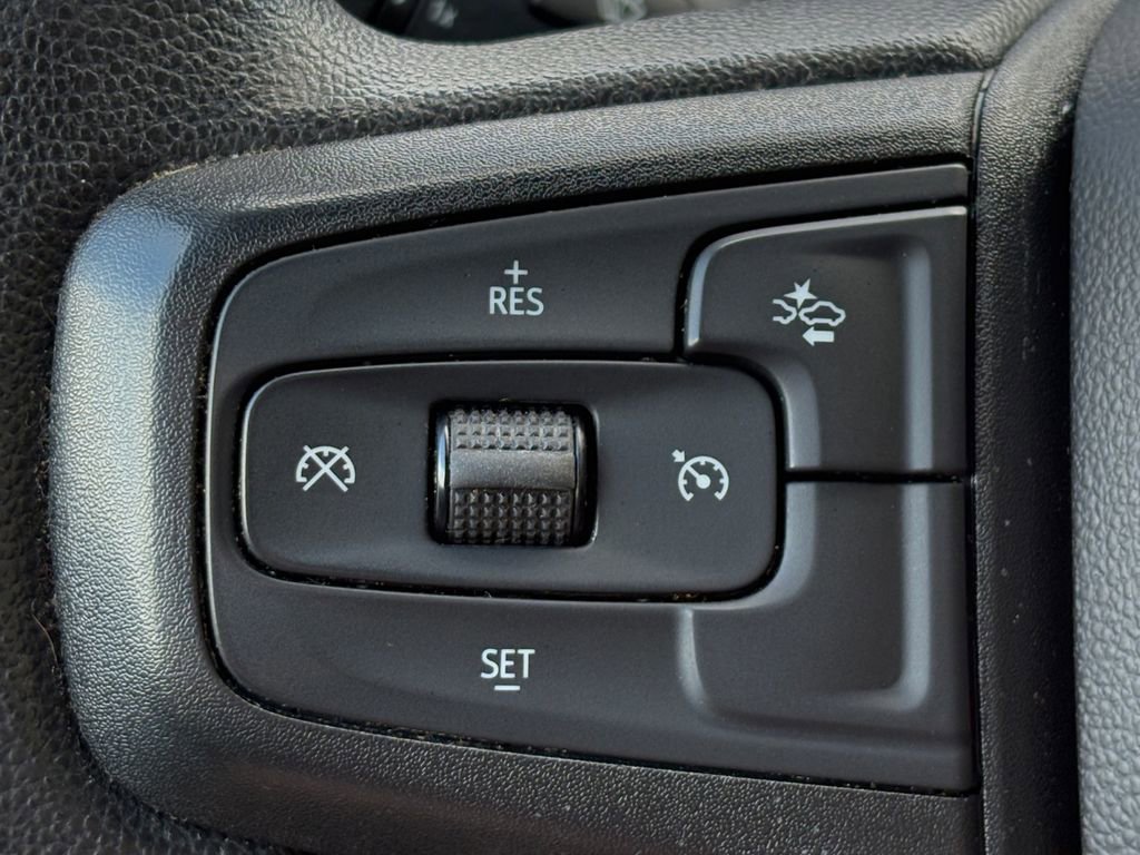 Used 2025 Chevrolet Silverado 1500 Custom RWD image 16