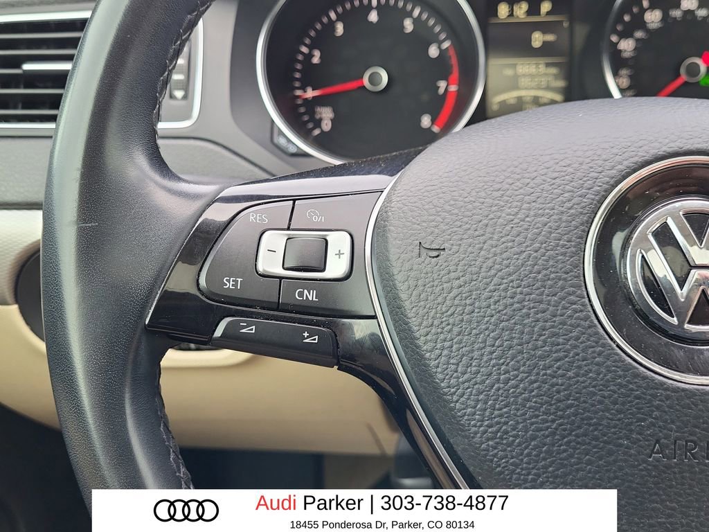 Used 2016 Volkswagen Jetta SE FWD image 15