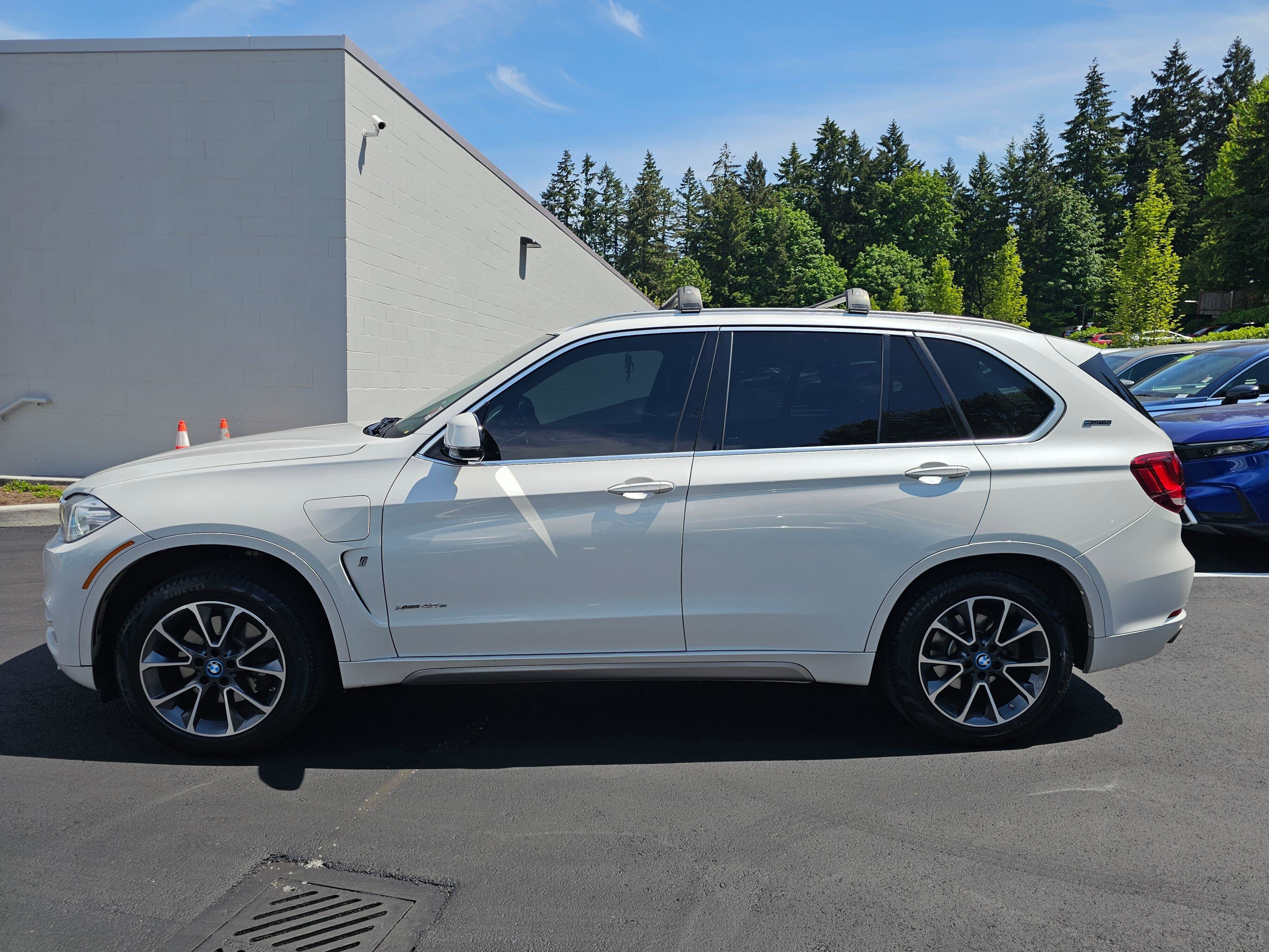 Used 2018 BMW X5 xDrive40e w/ Driving Assistance Package AWD/4WD image 4