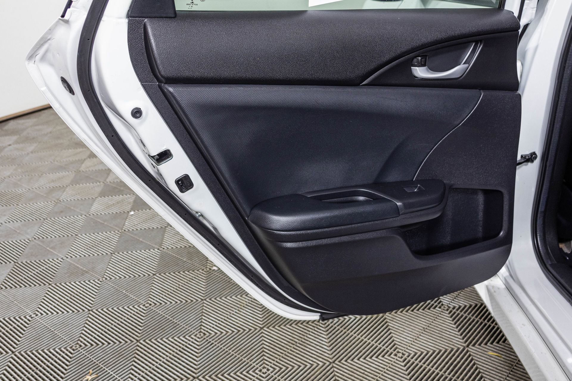 Used 2020 Honda Civic Sport image 36