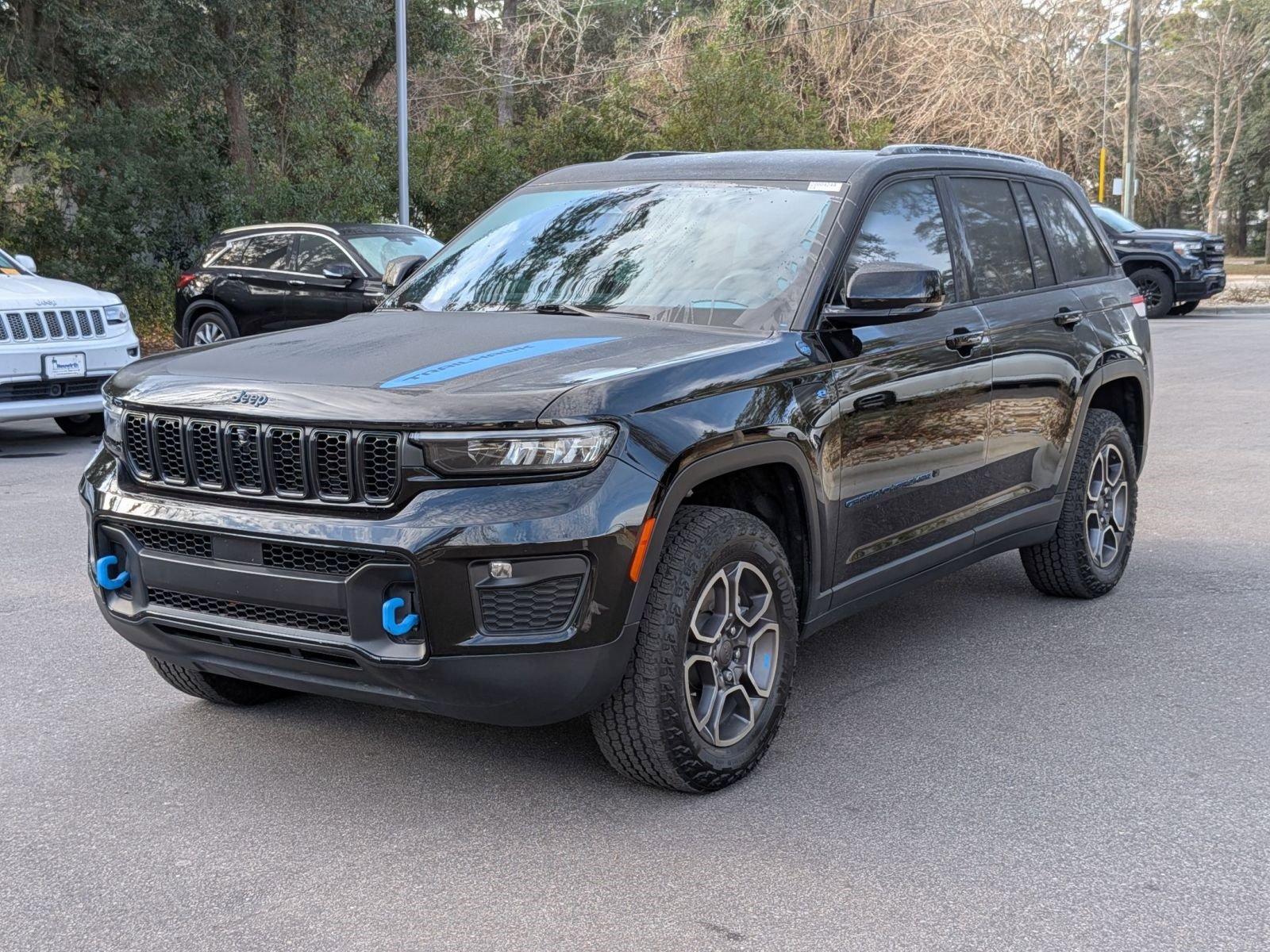 Used 2023 Jeep Grand Cherokee Trailhawk image 7